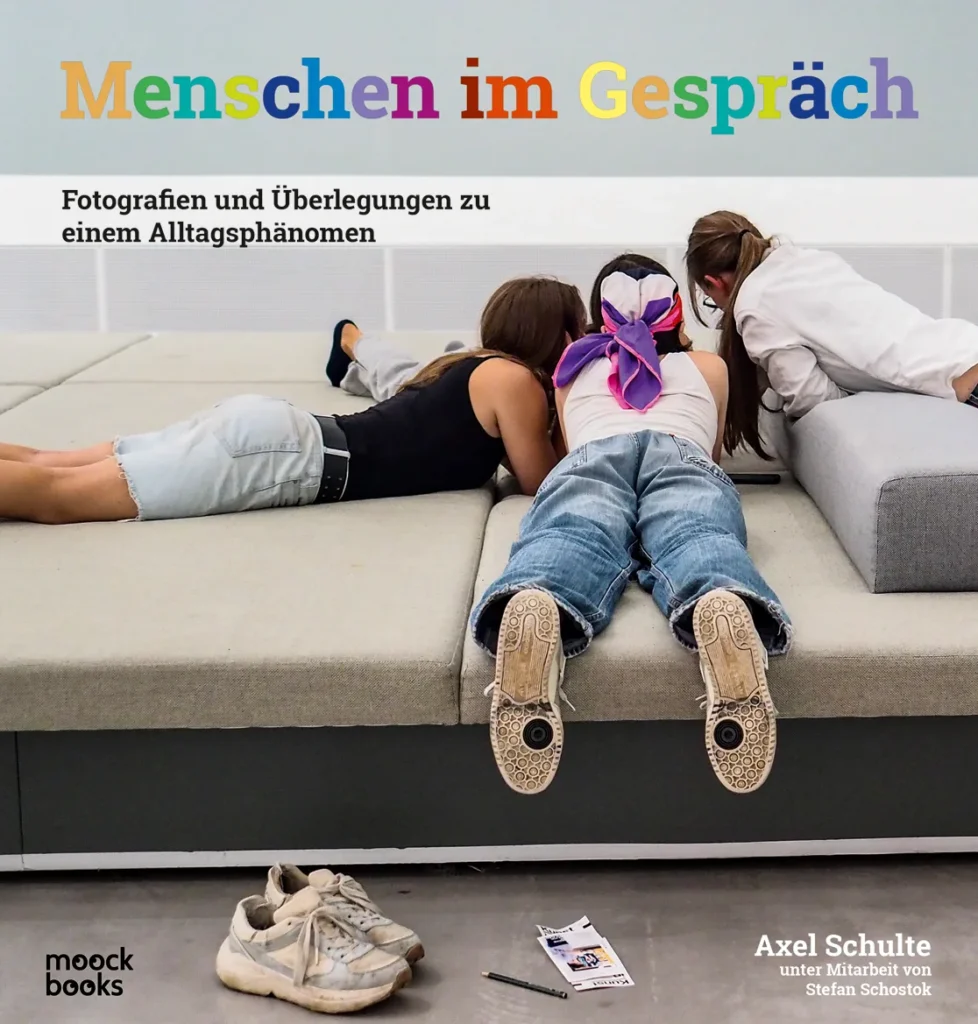 Menschen im Gespräch Cover